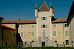 Gite a Jaujac - chateau de Rochemure maison du PNR